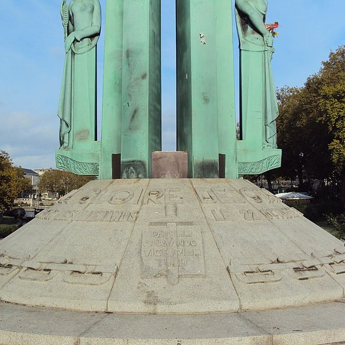 Photo de Monument aux Cinquante Otages