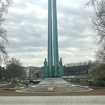 Monument aux Cinquante Otages