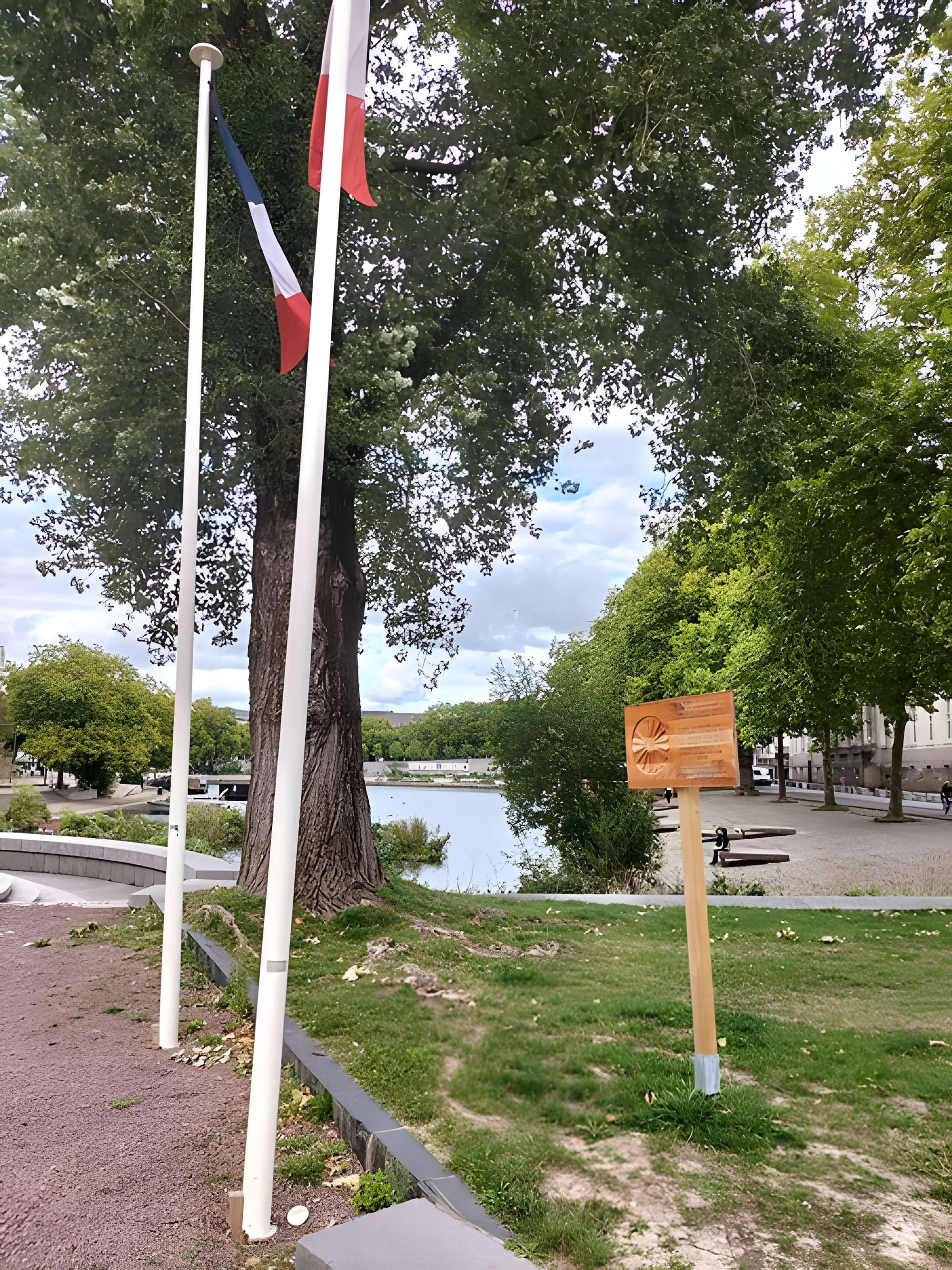 Monument aux Cinquante Otages