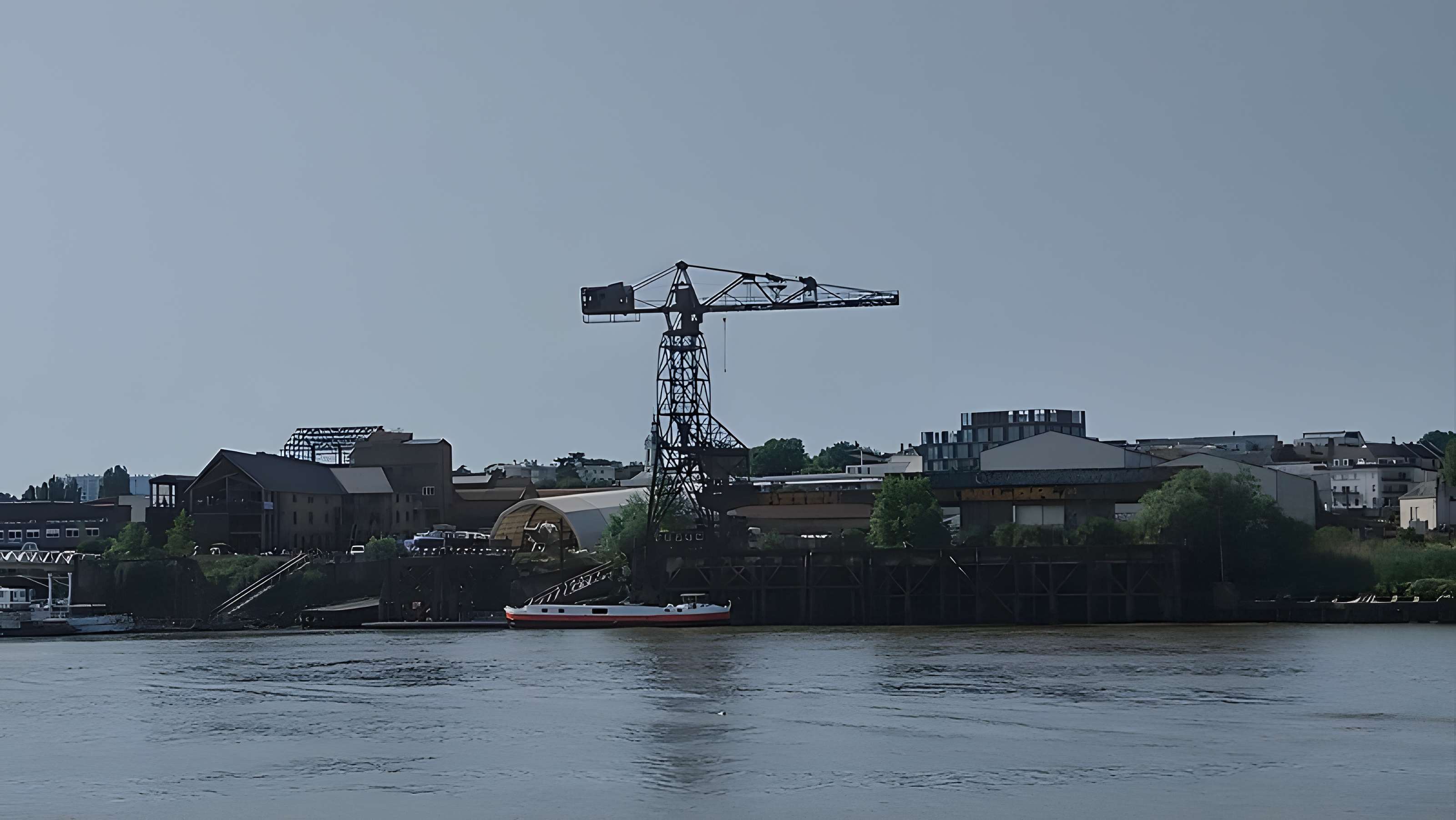 Portique de la Grue noire