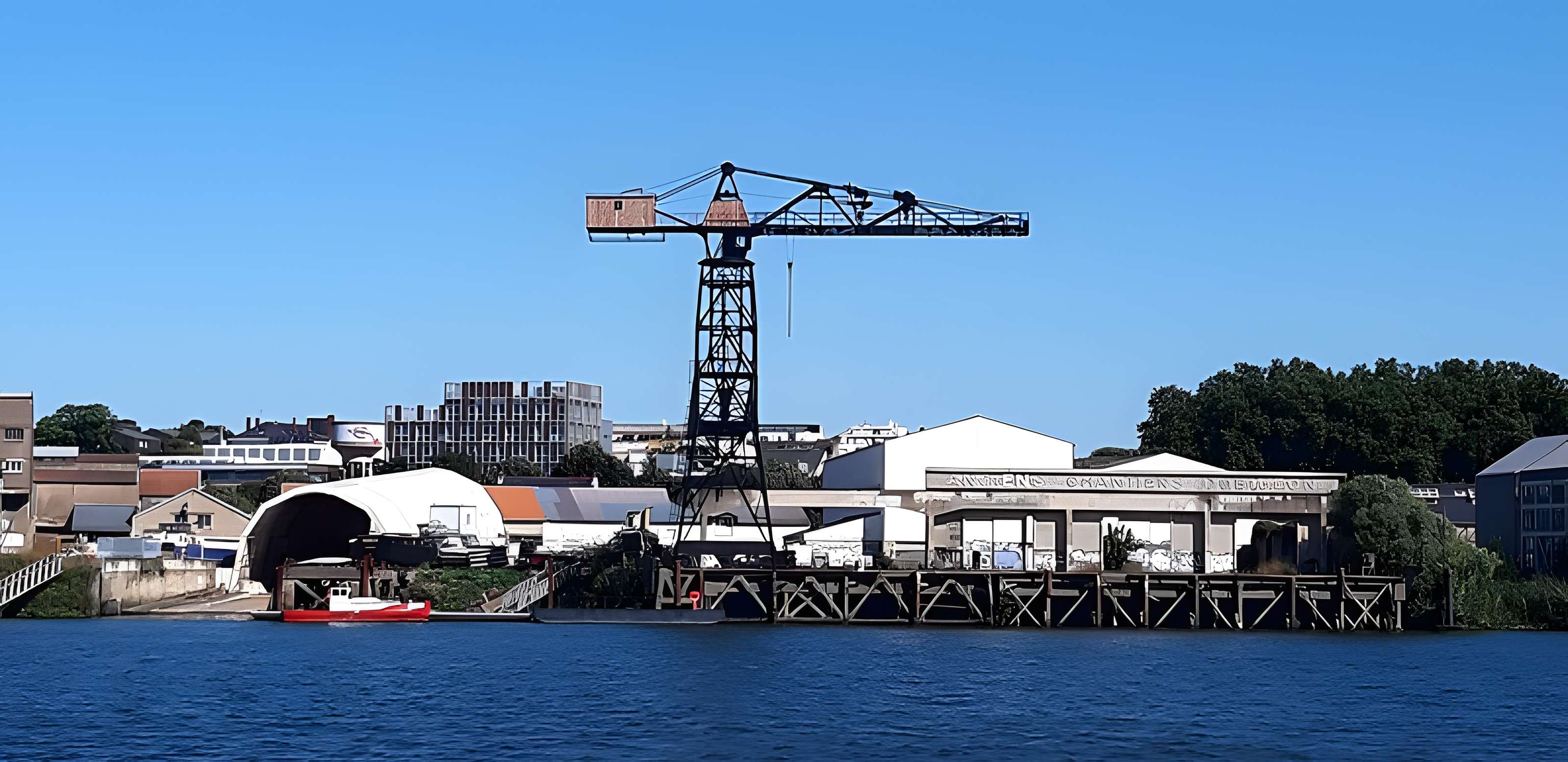 Portique de la Grue noire