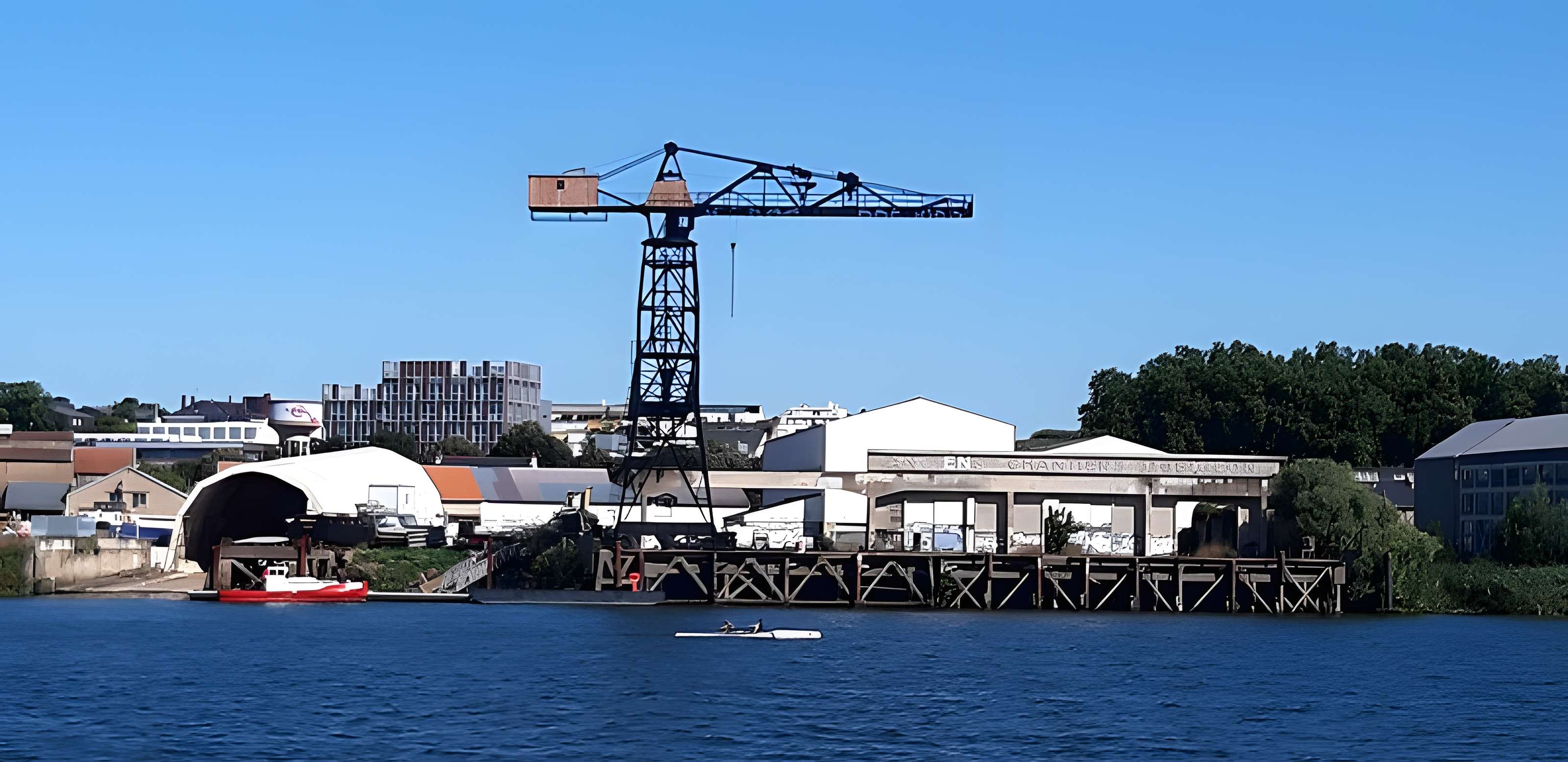 Portique de la Grue noire