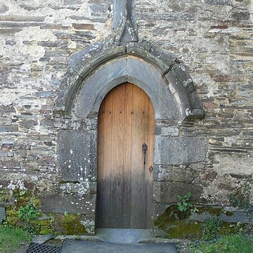 Eglise Saint-Saturnin-du-Vieux-Bourg