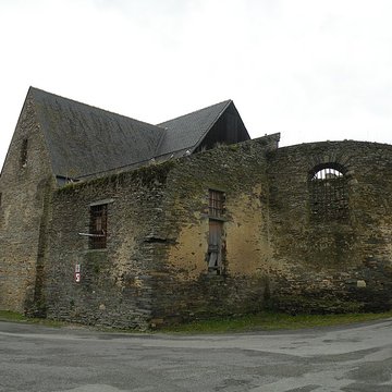 Eglise Saint-Saturnin-du-Vieux-Bourg