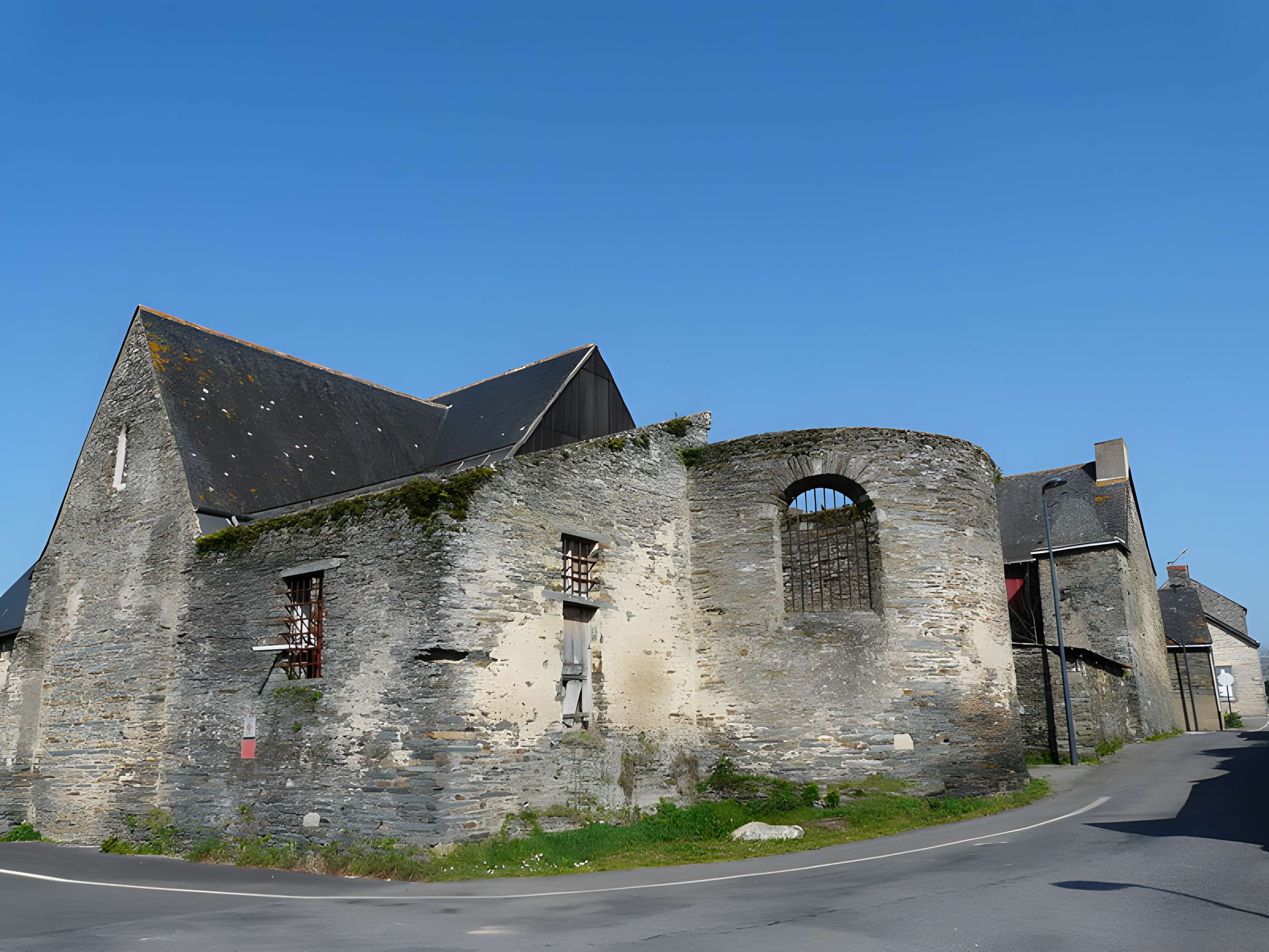 Eglise Saint-Saturnin-du-Vieux-Bourg