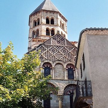 Église Saint-Julien de Chauriat