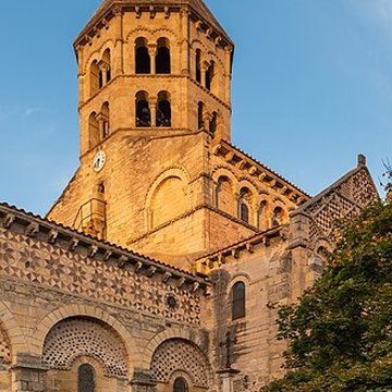 Église Saint-Julien de Chauriat