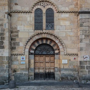 Église Saint-Julien de Chauriat