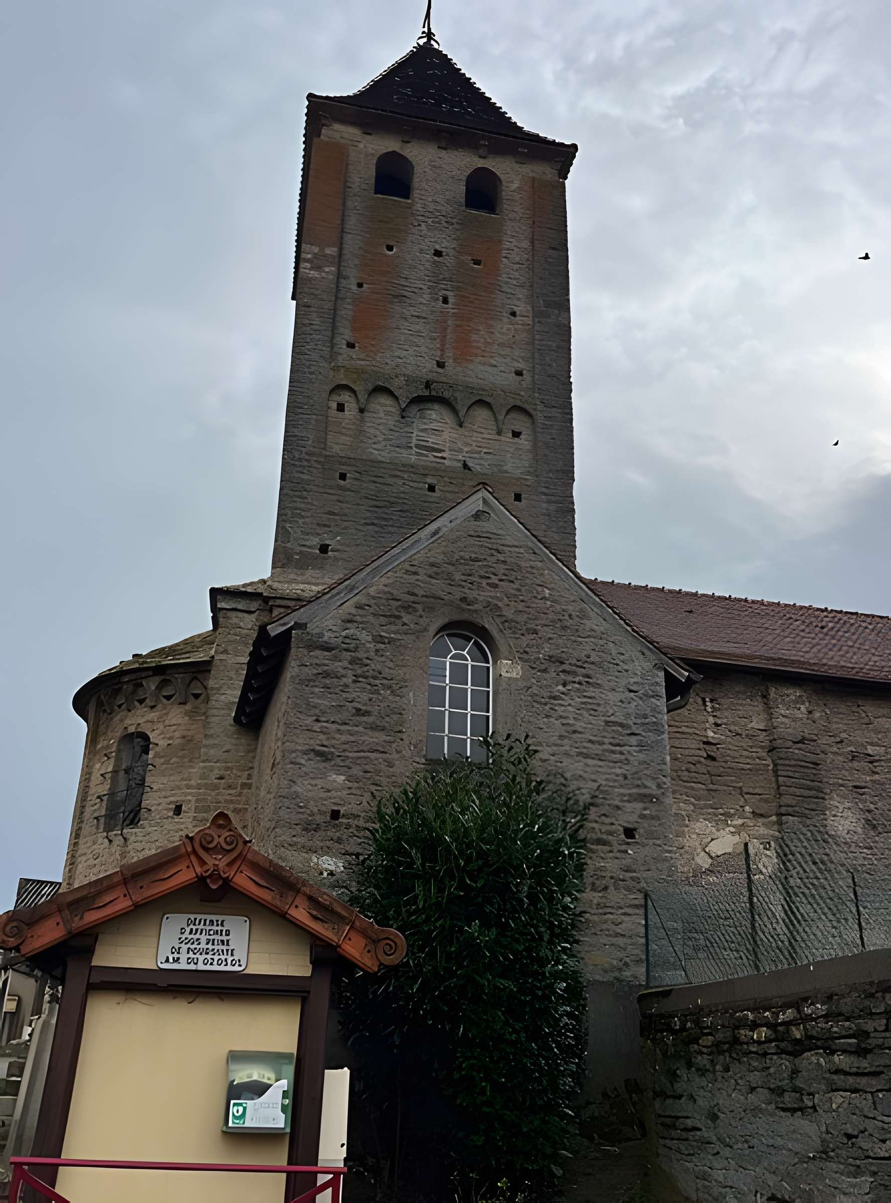 Église Saint-Julien de Donzy-le-Pertuis