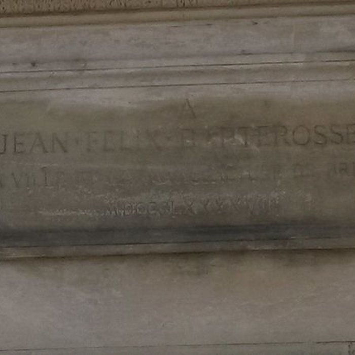 Photo de Monument de Frédéric Bapterosses