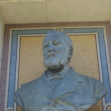 Monument de Frédéric Bapterosses