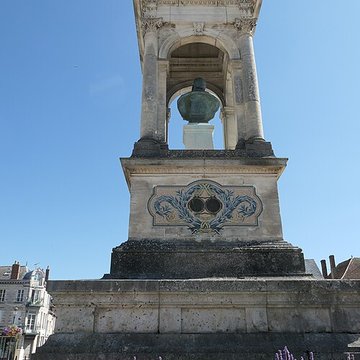 Monument de Frédéric Bapterosses