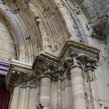 Église Saint-Julien de Royaucourt-et-Chailvet