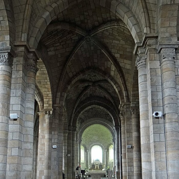 Photo de Église Saint-Julien de Saint-Julien-Chapteuil