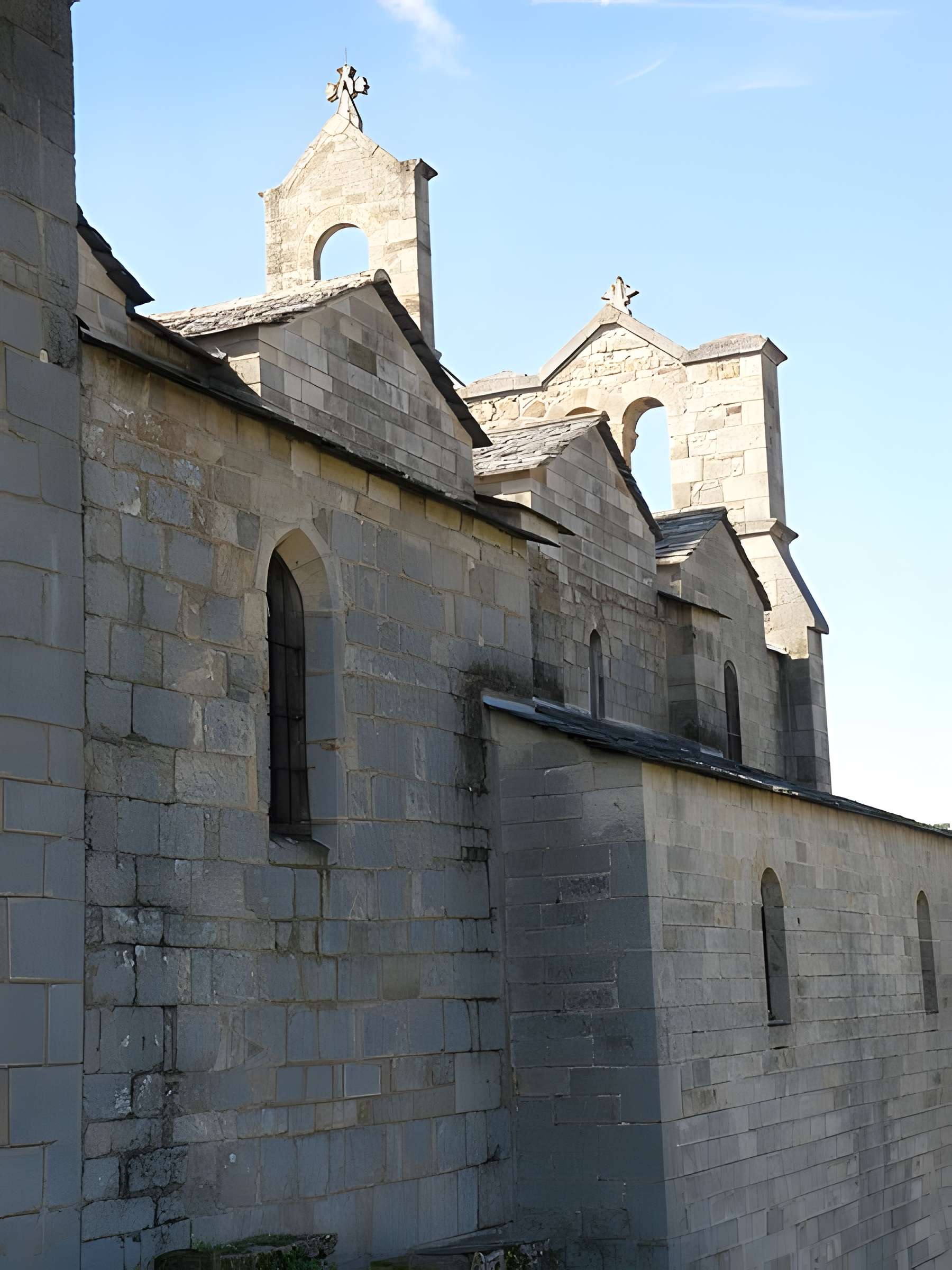 Église Saint-Julien de Saint-Julien-Chapteuil