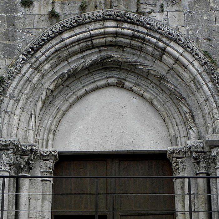 Photo de Eglise abbatiale Saint-Pierre