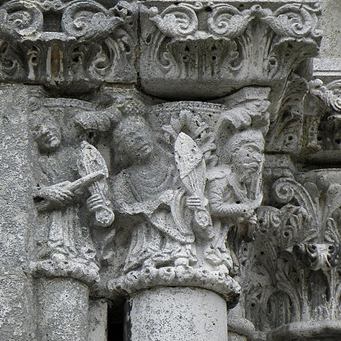 Photo de Eglise abbatiale Saint-Pierre