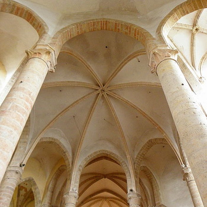 Photo de Eglise abbatiale Saint-Pierre