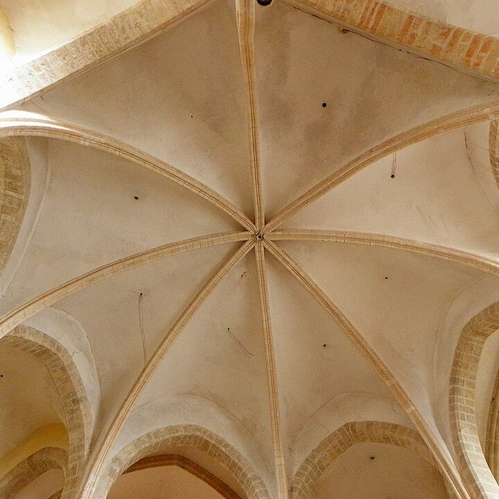 Photo de Eglise abbatiale Saint-Pierre