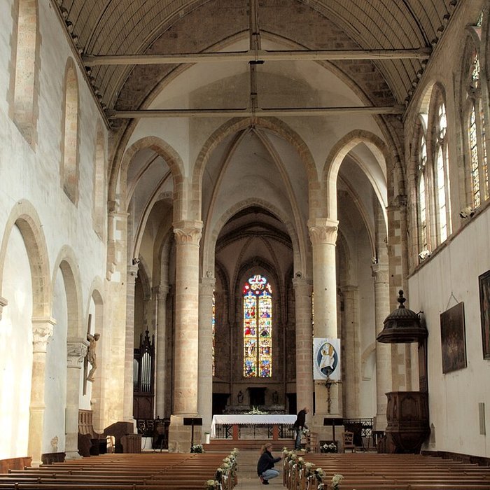 Photo de Eglise abbatiale Saint-Pierre