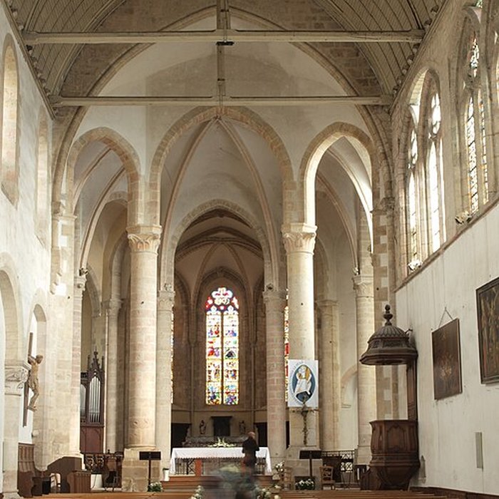 Photo de Eglise abbatiale Saint-Pierre