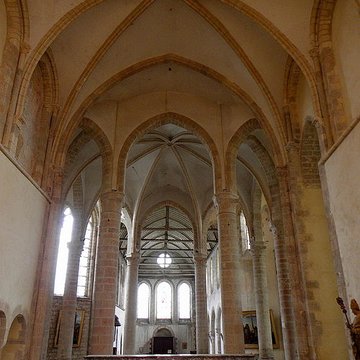 Eglise abbatiale Saint-Pierre