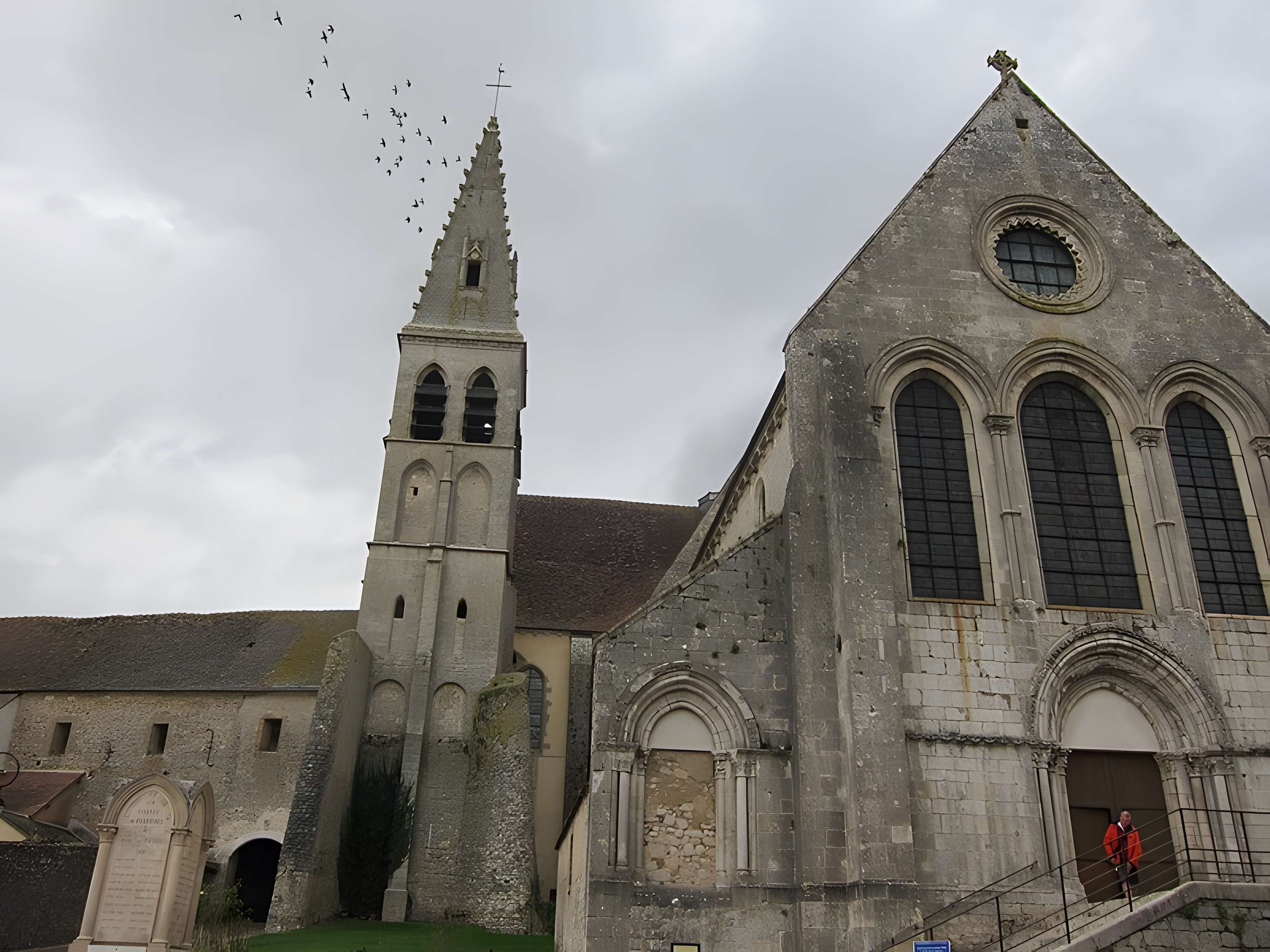 Eglise abbatiale Saint-Pierre