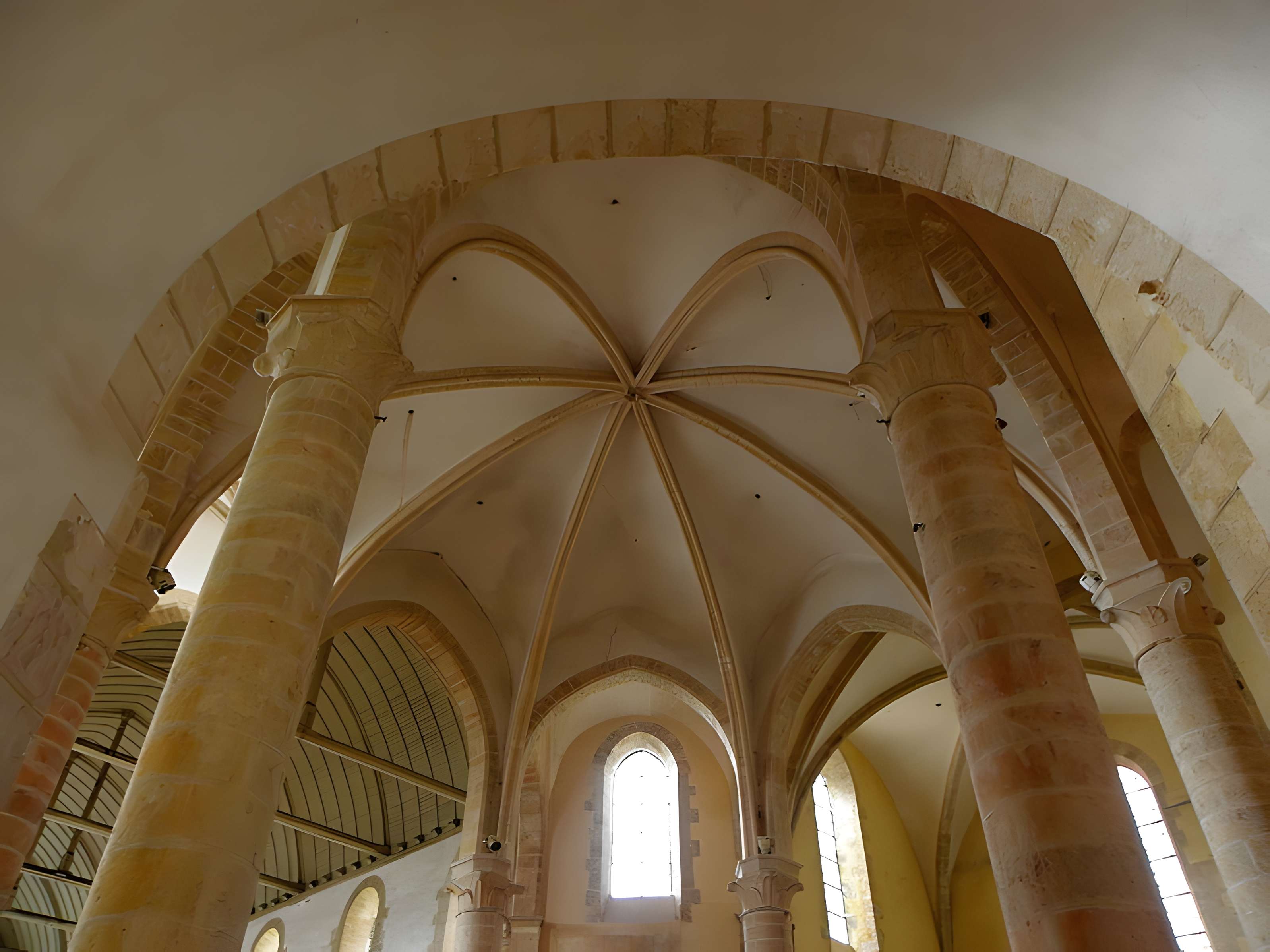 Eglise abbatiale Saint-Pierre