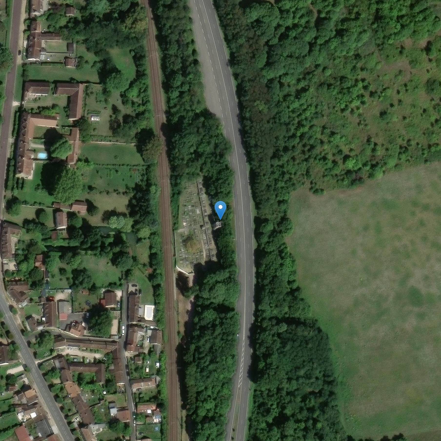 Photo de ツアーカフェと呼ばれる葬塔