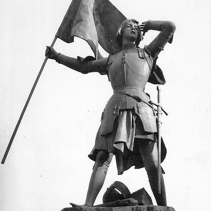 Photo de Monument à Jeanne d’Arc blessée à la bataille de Jargeau