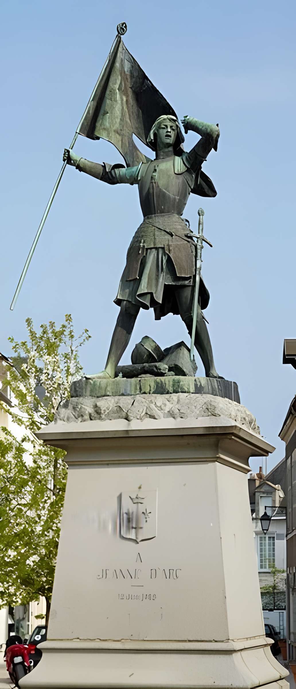 Monument à Jeanne d’Arc blessée à la bataille de Jargeau