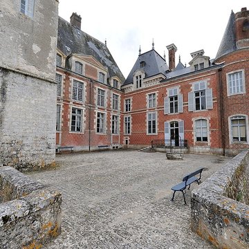 Château de la Bussière, actuellement musée de la Pêche