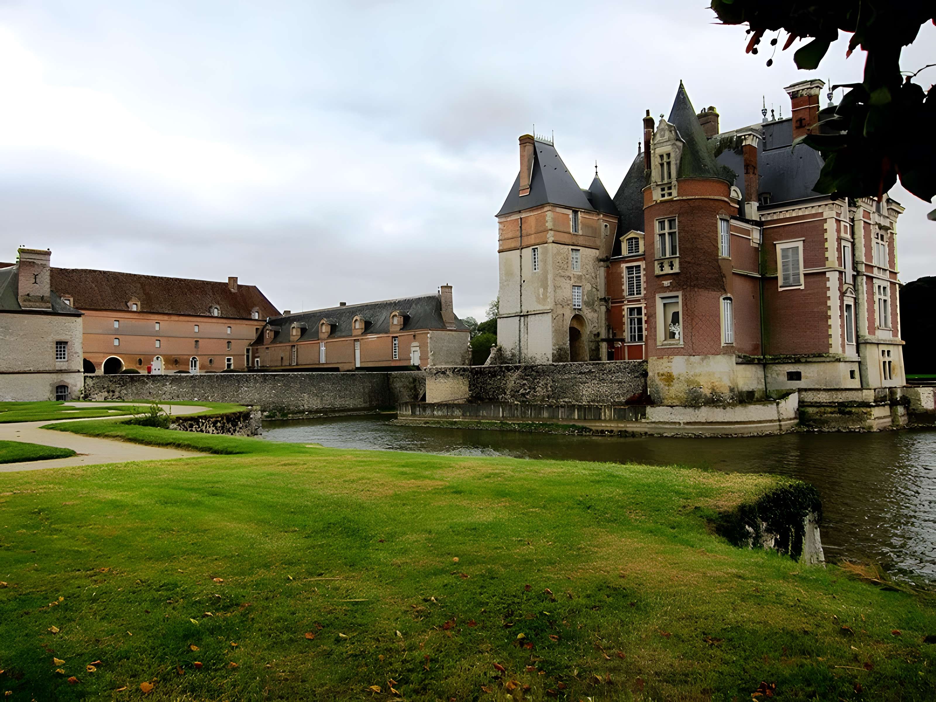 Château de la Bussière, actuellement musée de la Pêche