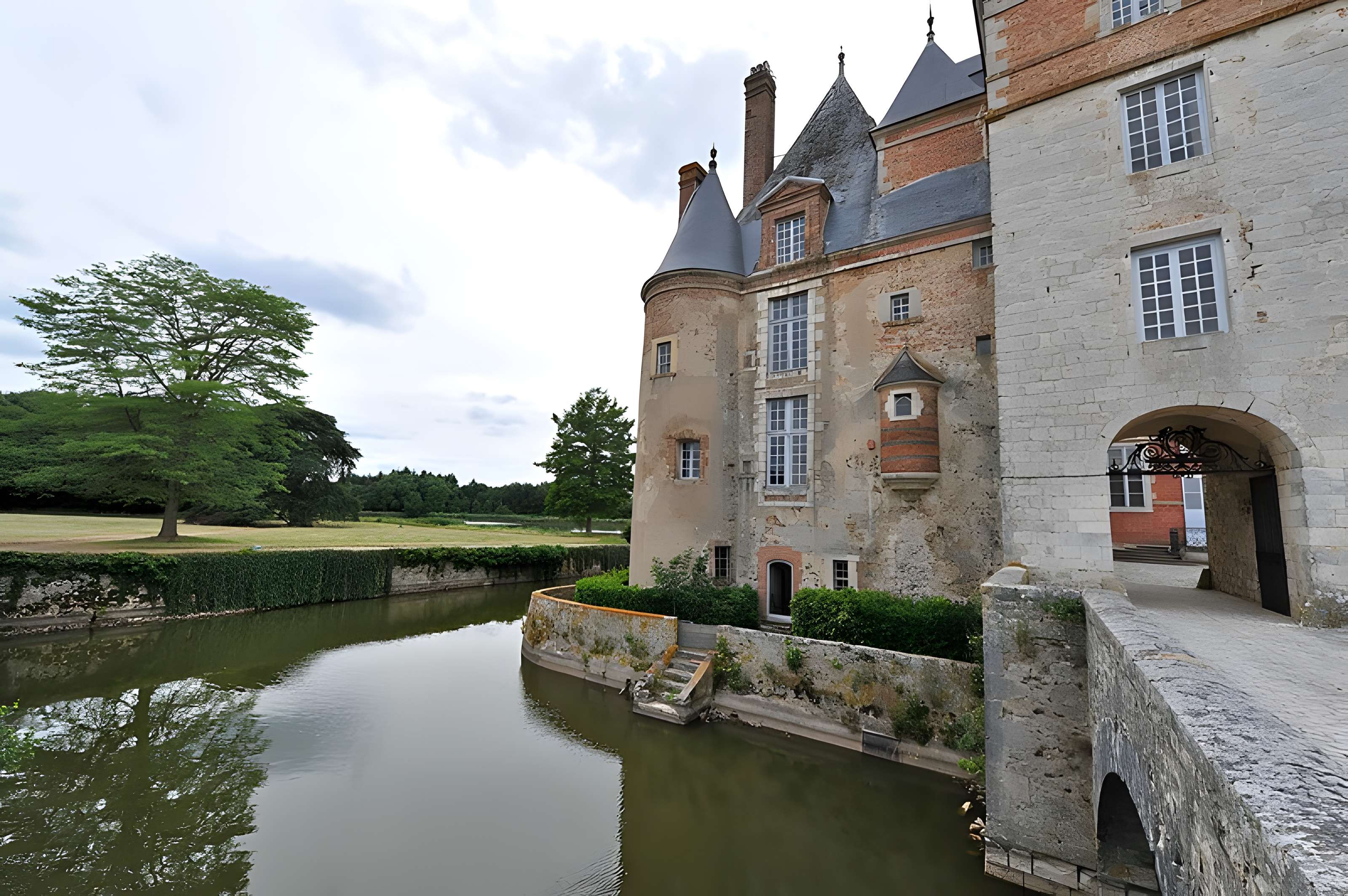 Château de la Bussière, actuellement musée de la Pêche