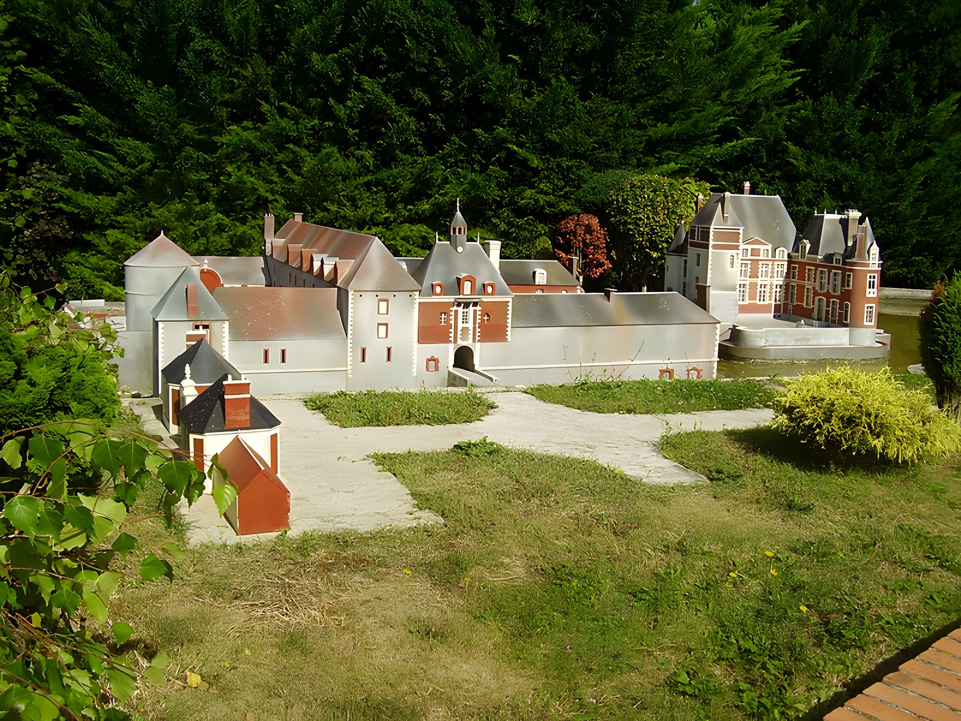 Château de la Bussière, actuellement musée de la Pêche