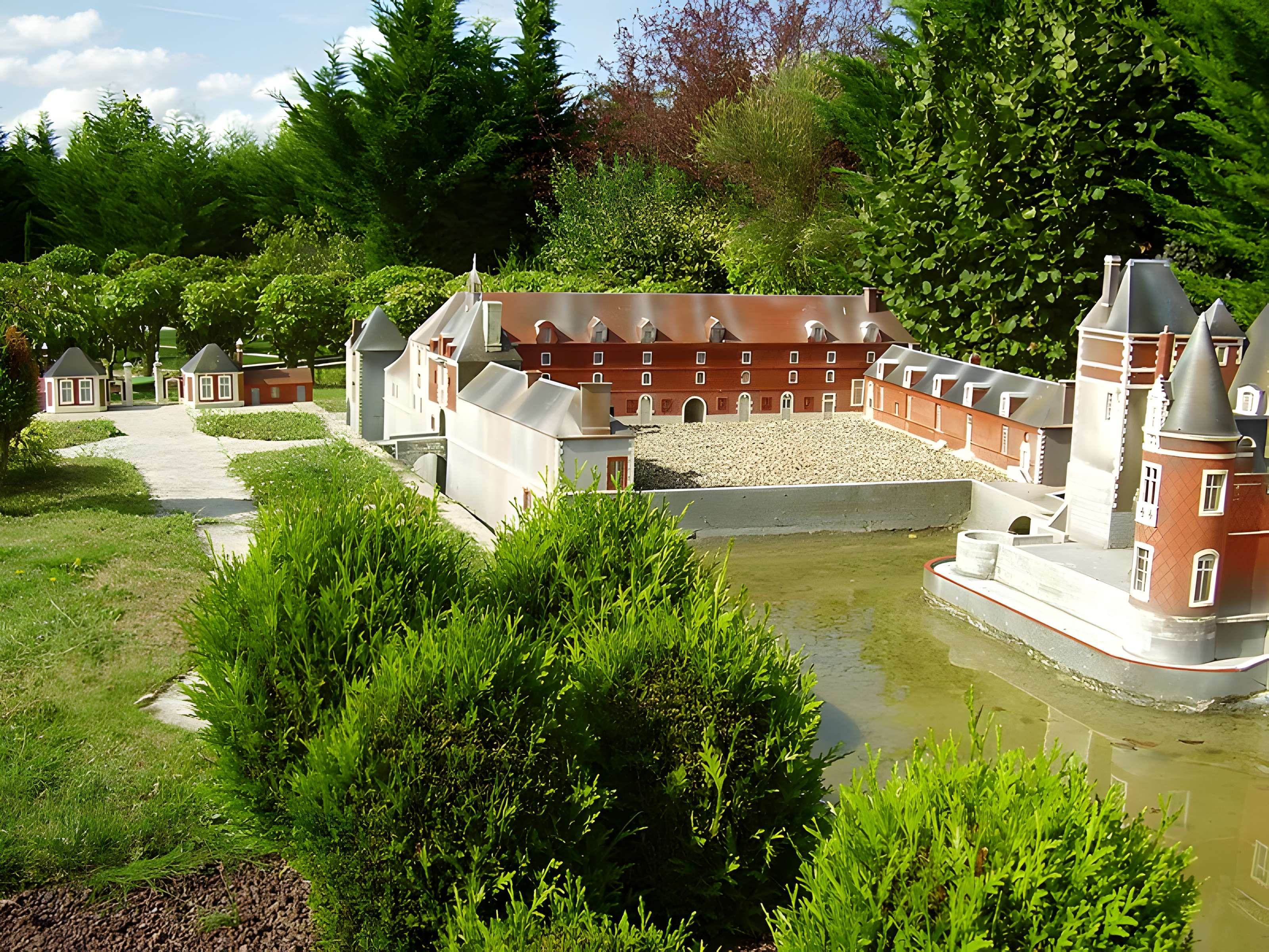 Château de la Bussière, actuellement musée de la Pêche