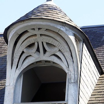 Maison à lucarne de type compagnonnique