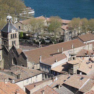 Église Saint-Julien de Tournon-sur-Rhône