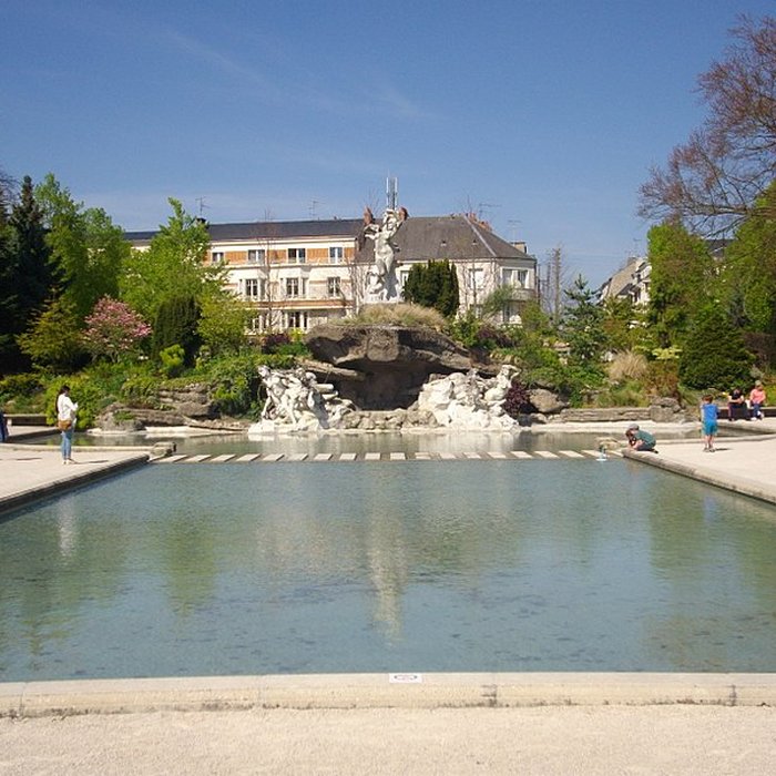 Photo de Fontaine monumentale dite « La Source humaine »