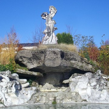 Fontaine monumentale dite « La Source humaine »