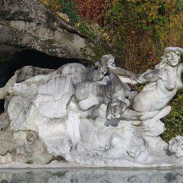 Fontaine monumentale dite « La Source humaine »