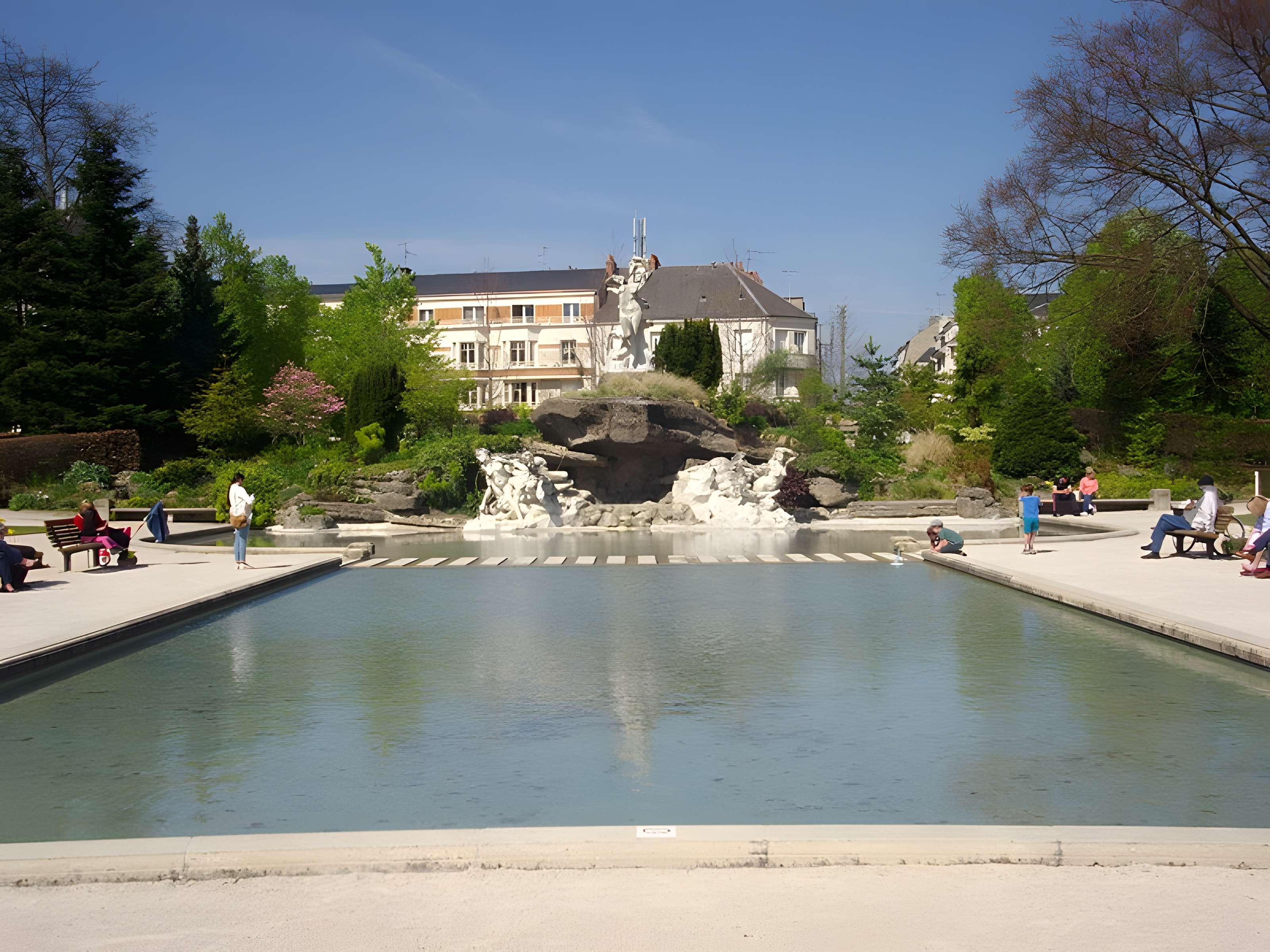 Fontaine monumentale dite « La Source humaine »