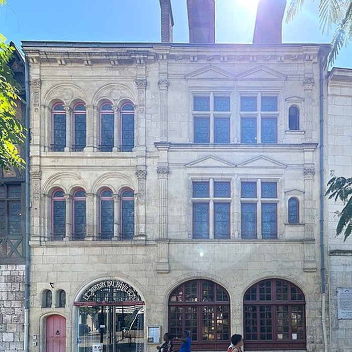 Photo de Immeubles, actuellement Service départemental de lArchitecture et du Patrimoine SDAP