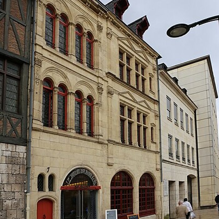 Photo de Immeubles, actuellement Service départemental de lArchitecture et du Patrimoine SDAP
