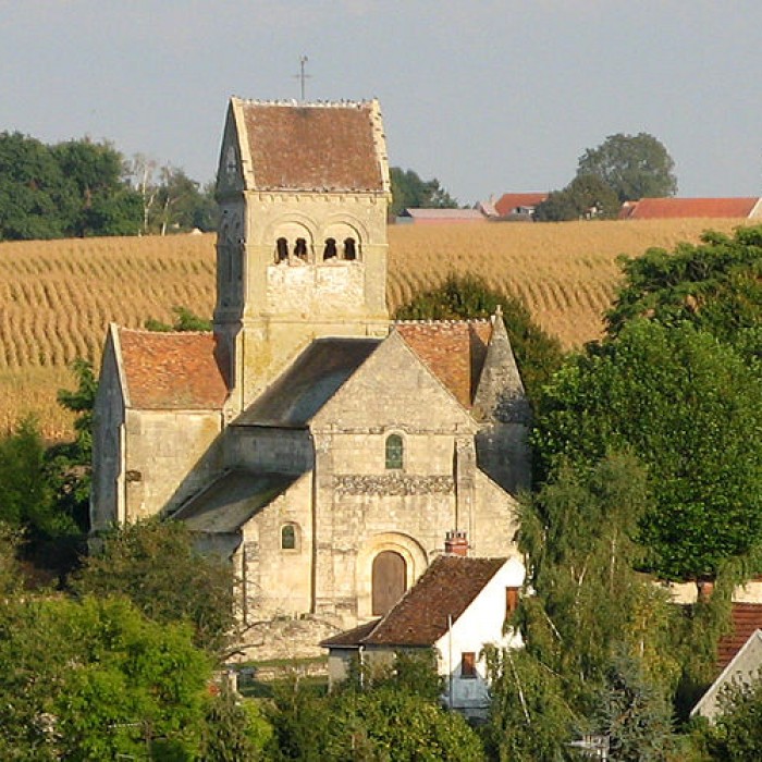 Photo de Église Saint-Laurent de Latilly