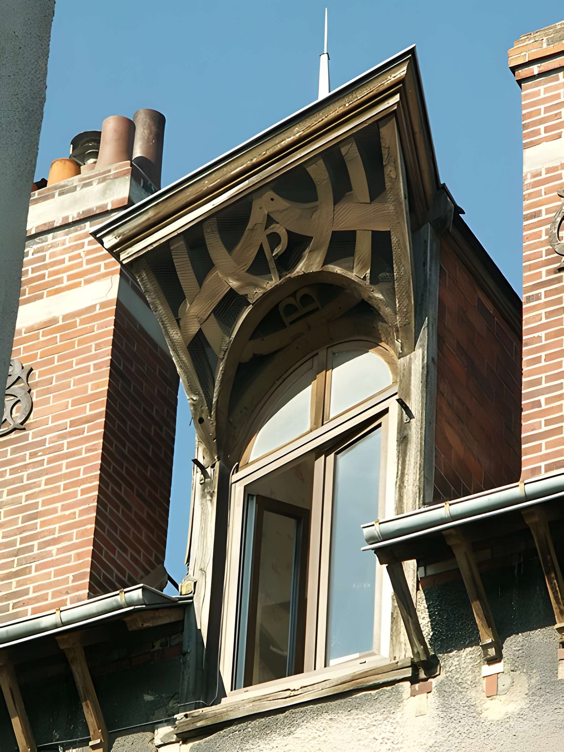 Maison à lucarnes de type compagnonnique