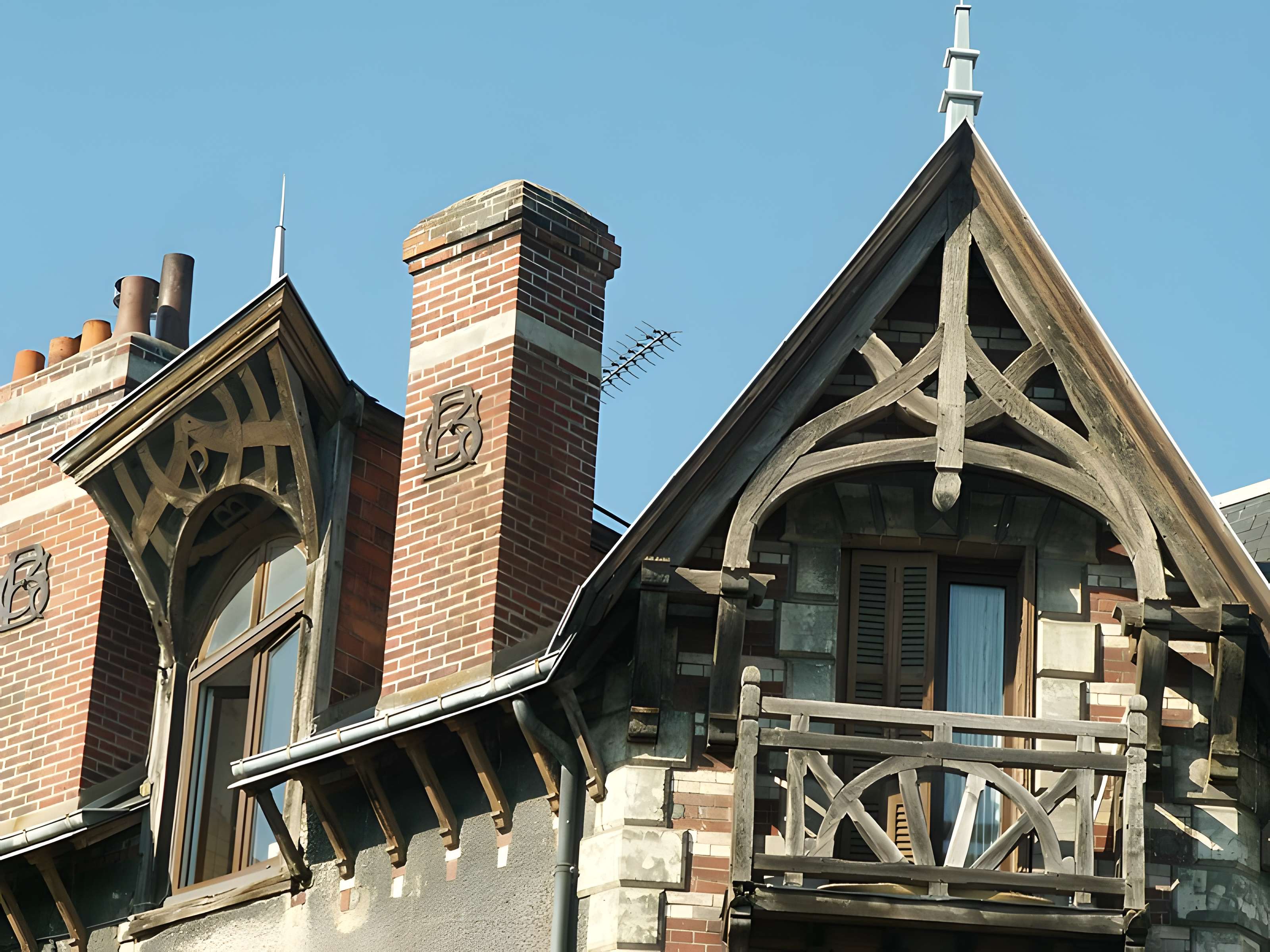 Maison à lucarnes de type compagnonnique