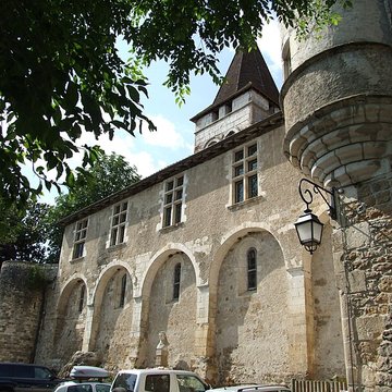 Ancien prieuré ou château