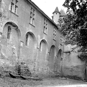 Ancien prieuré ou château