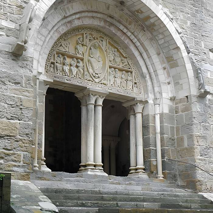 Photo de Eglise et son cloître